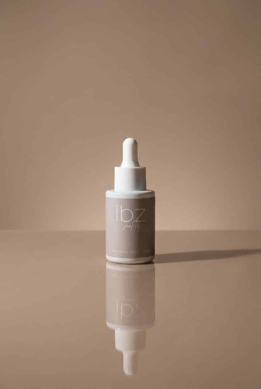 IBZ SUNLESS GLOW SERUM